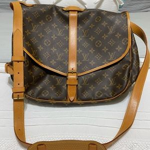 🍁💯Authentic Louis Vuitton Saumur 35🍁